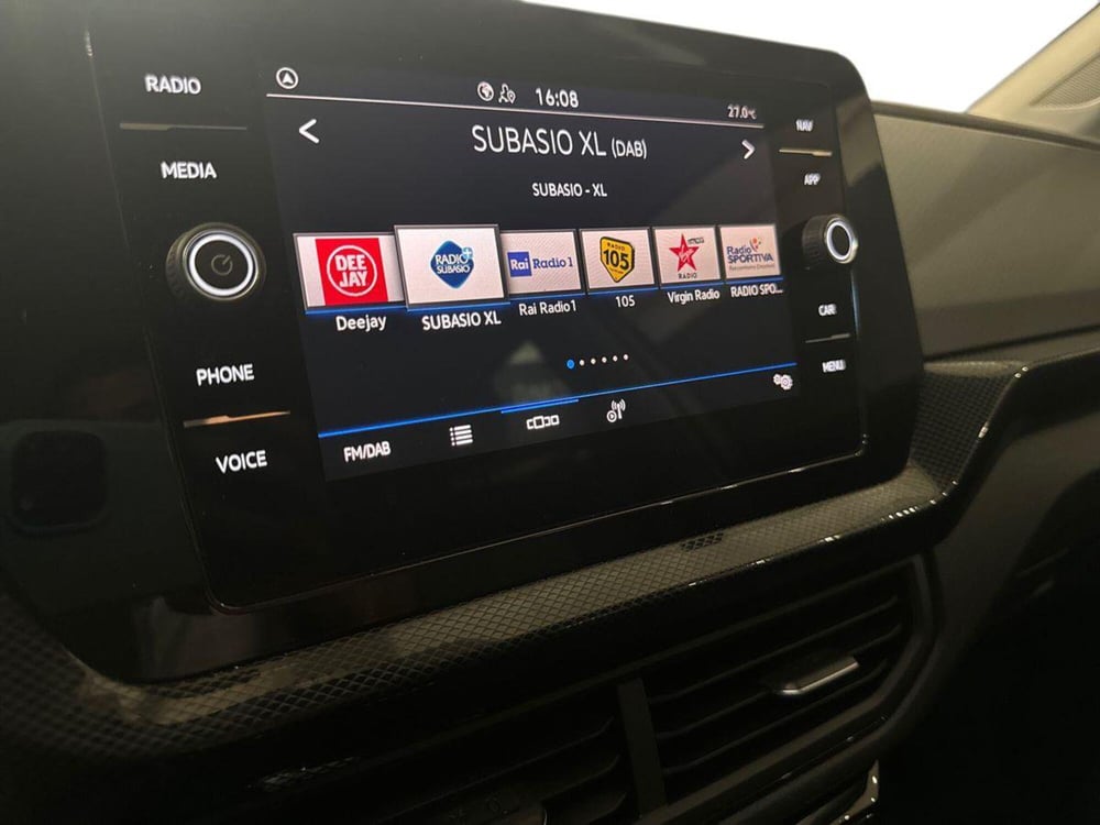 Volkswagen T-Cross usata a Prato (14)