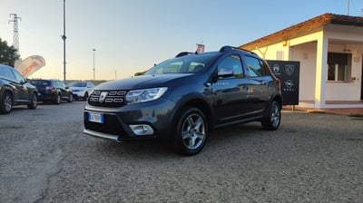 Dacia Sandero Stepway 1.0 TCe 100 CV ECO-G Comfort del 2020 usata a Empoli