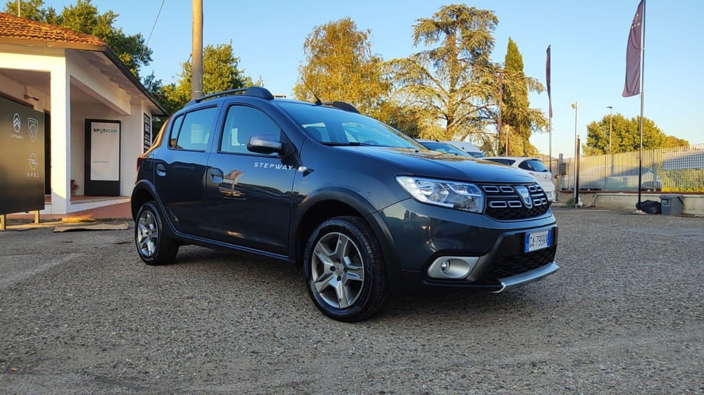 Dacia Sandero usata a Firenze (13)