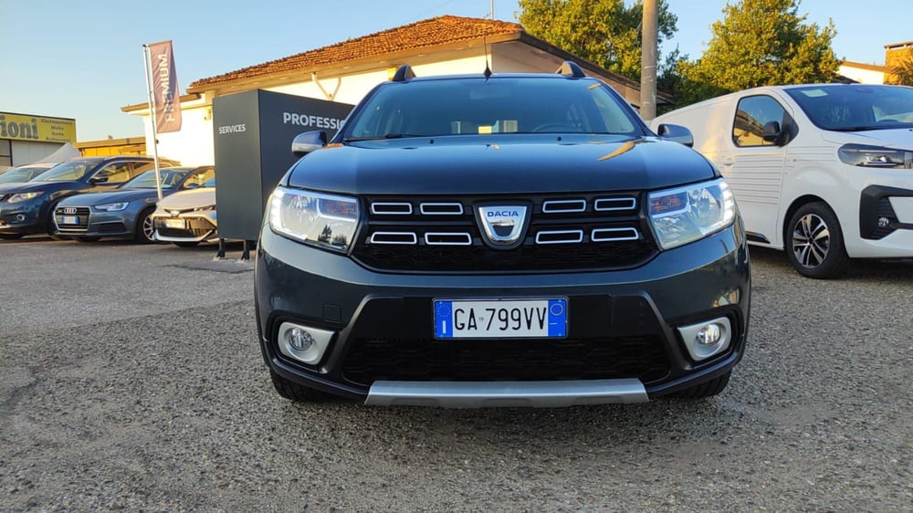 Dacia Sandero usata a Firenze (14)