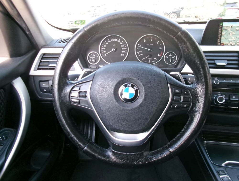 BMW Serie 3 usata a Venezia (12)