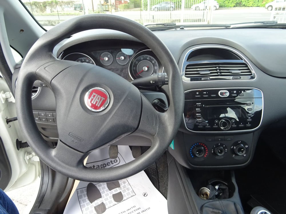 Fiat Punto usata a Lucca (10)
