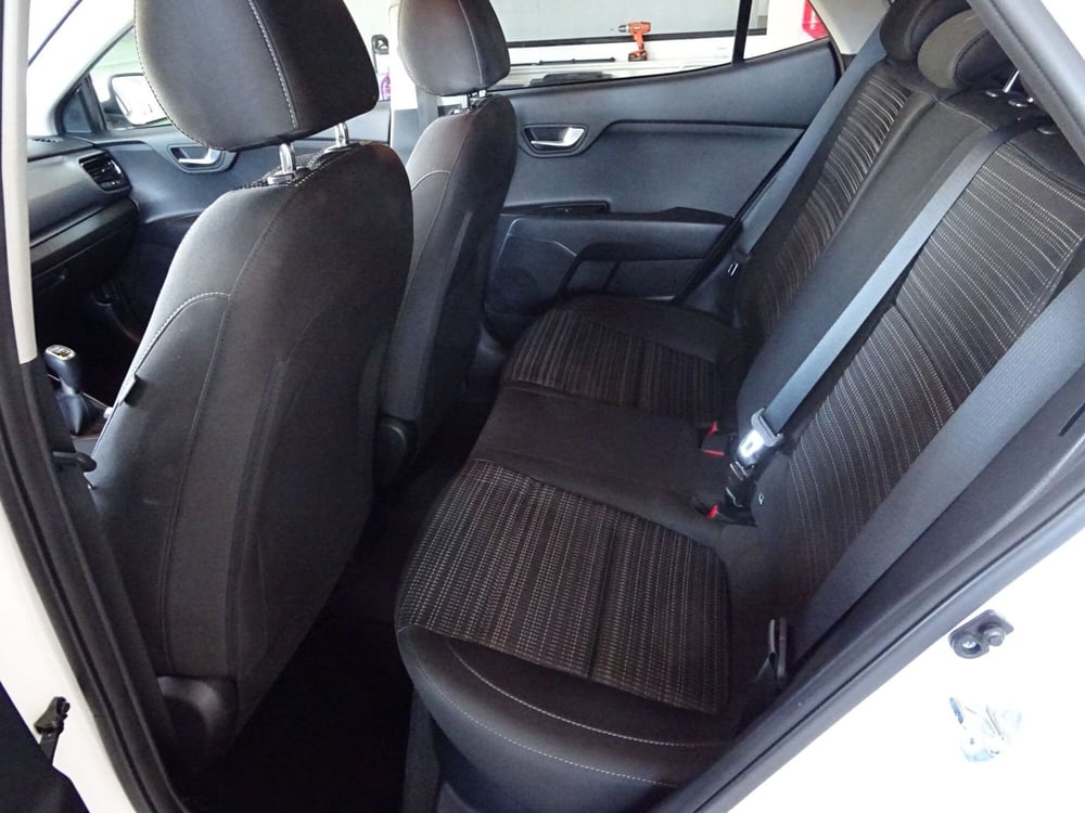 Kia Stonic usata a Lucca (14)
