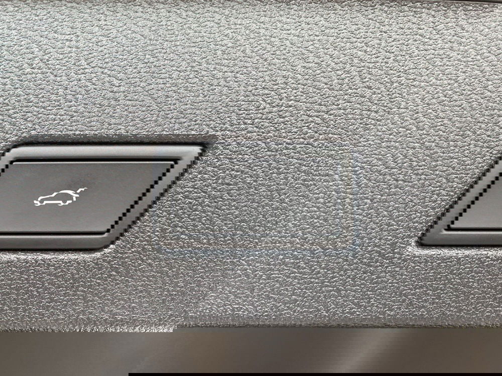 Volkswagen T-Roc nuova a Lodi (10)