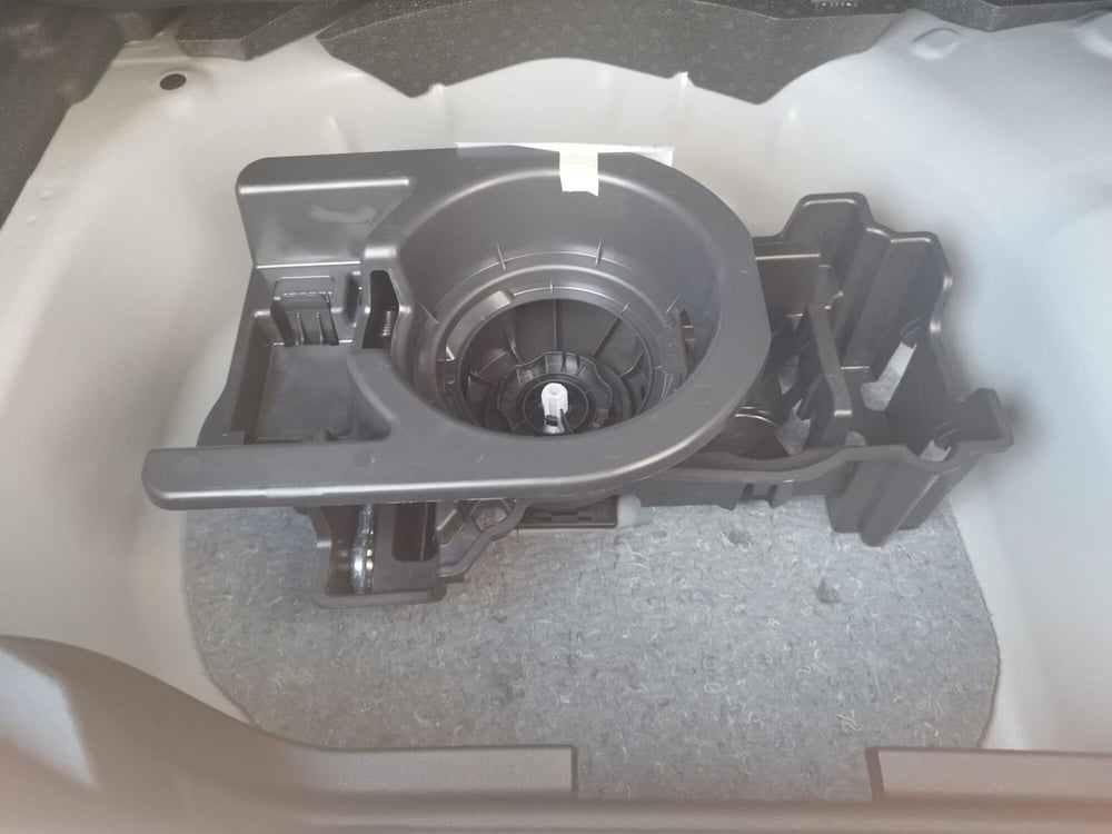 Jeep Avenger nuova a Arezzo (17)