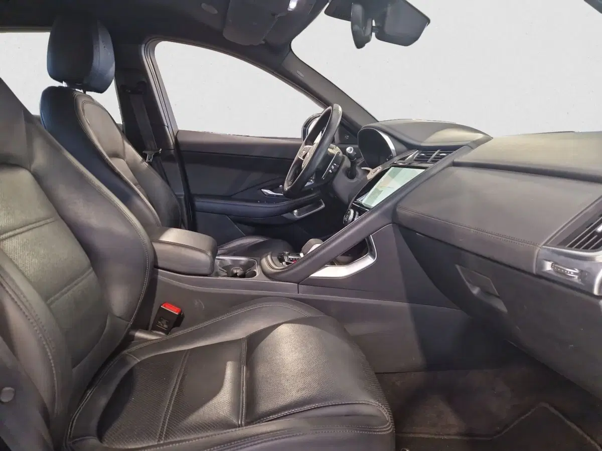 Jaguar E-Pace usata a Firenze (3)