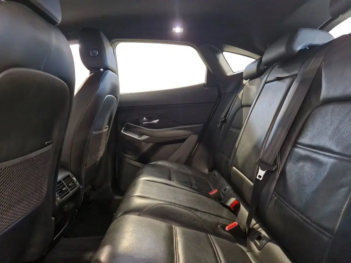 Jaguar E-Pace usata a Firenze (5)