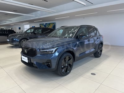 Volvo XC40 2.0 b3 Ultra Black Edition auto nuova a Forli&#039;
