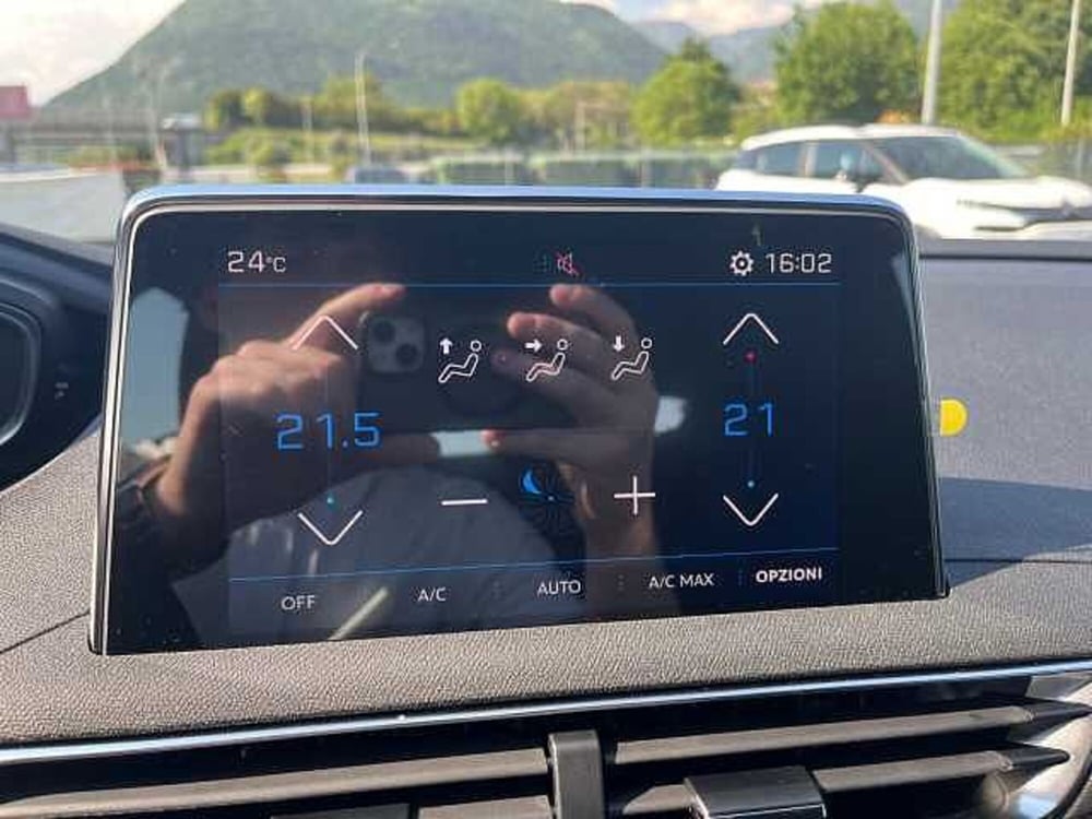 Peugeot 3008 nuova a Treviso (19)