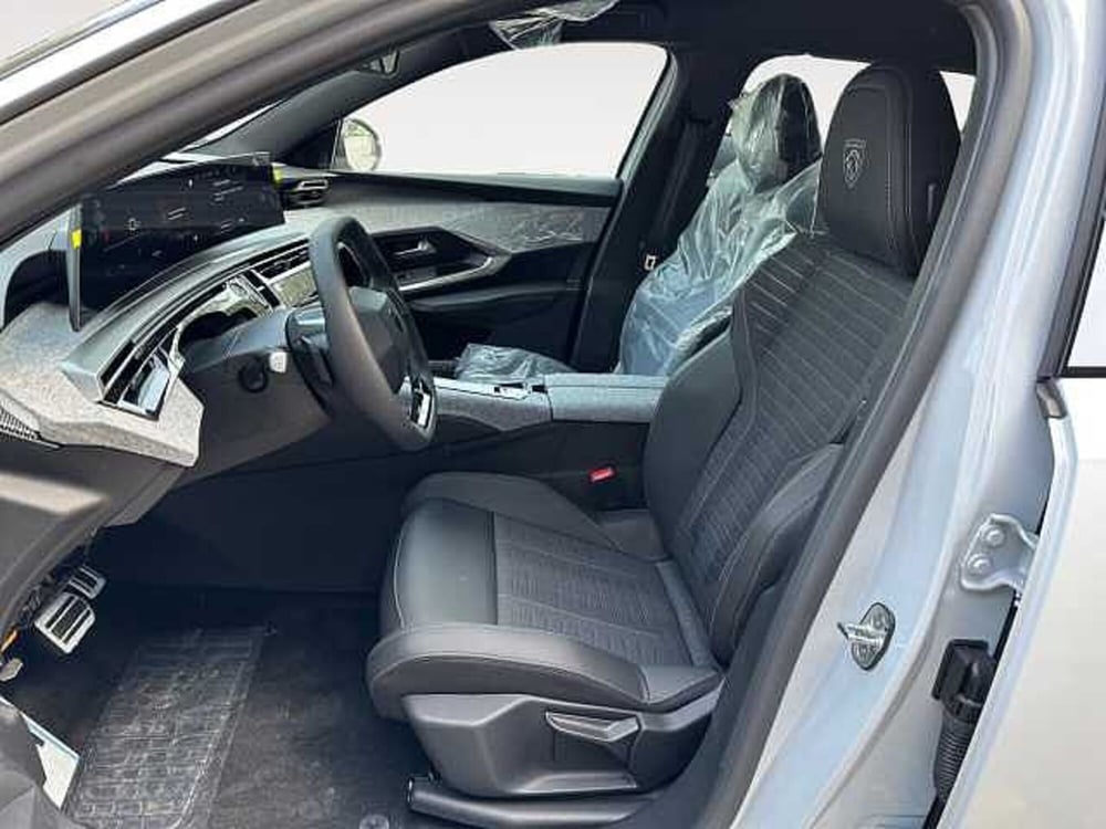 Peugeot 5008 nuova a Treviso (11)