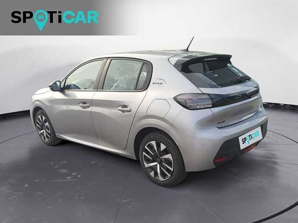 Peugeot 208 nuova a Treviso (7)