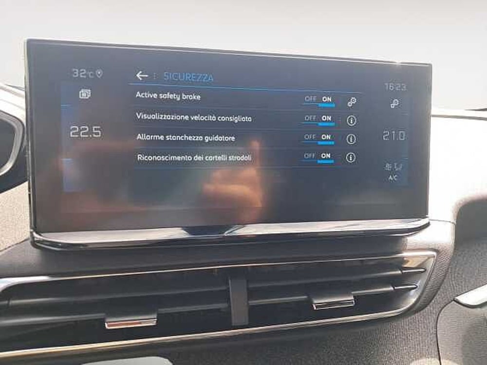 Peugeot 3008 usata a Treviso (15)