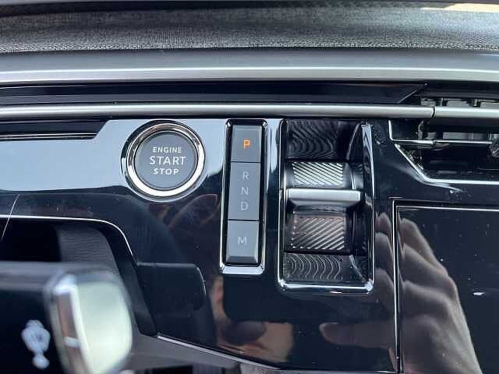 Peugeot 3008 nuova a Treviso (14)