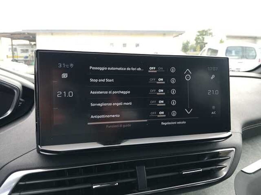 Peugeot 5008 usata a Treviso (20)