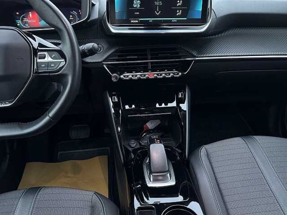 Peugeot 208 usata a Treviso (8)