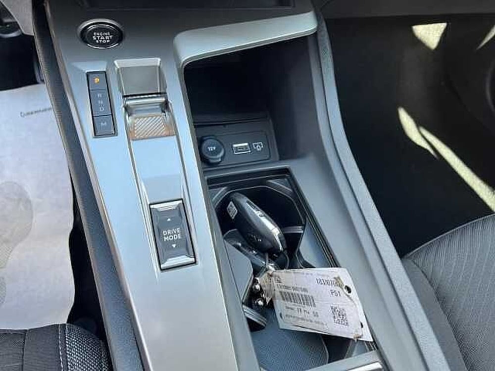 Peugeot 308 SW nuova a Treviso (14)