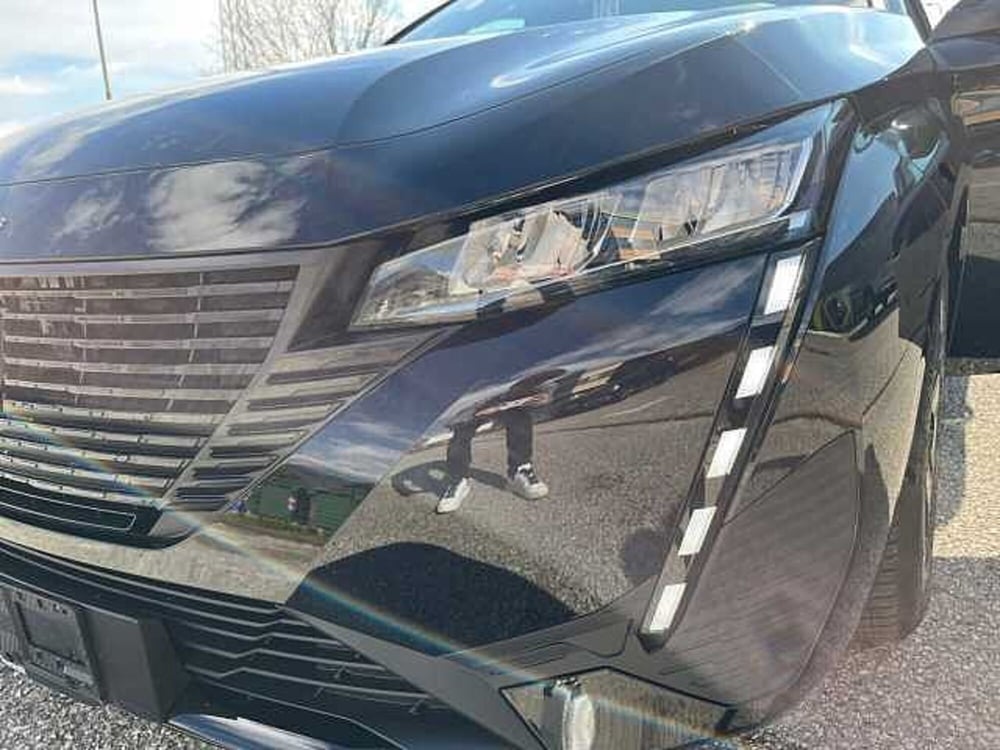 Peugeot 308 SW nuova a Treviso (16)