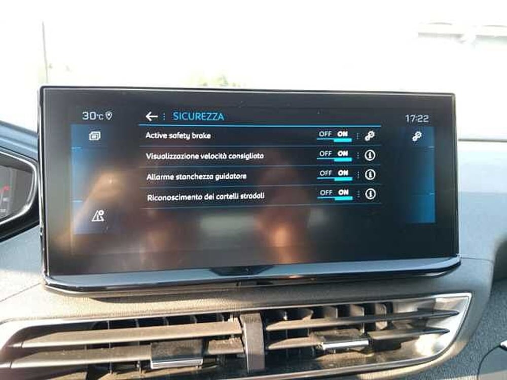 Peugeot 3008 usata a Treviso (18)