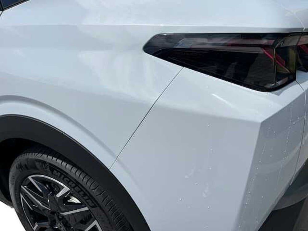 Peugeot 5008 nuova a Treviso (14)