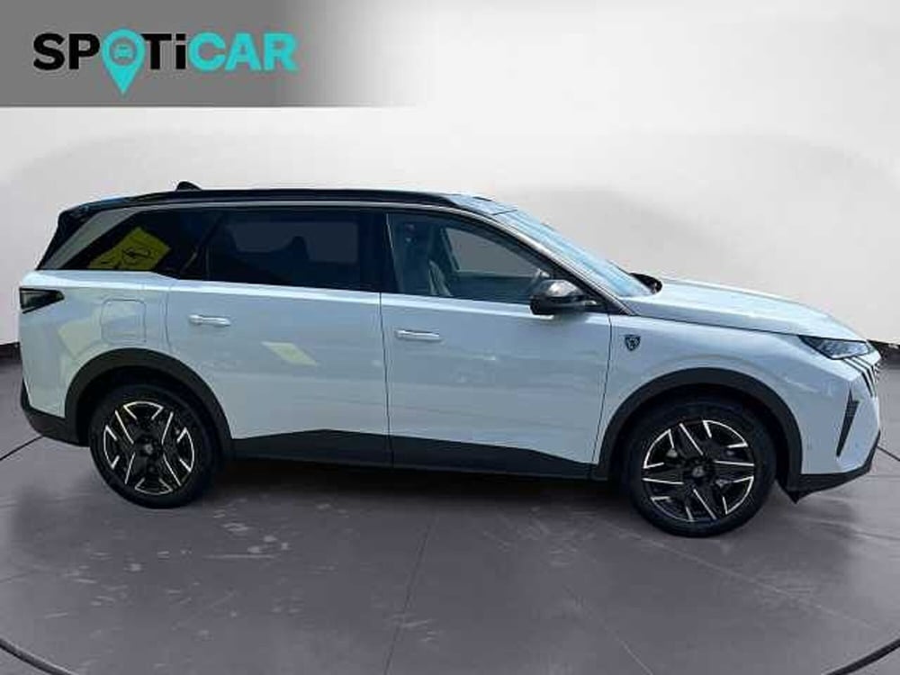 Peugeot 5008 nuova a Treviso (4)