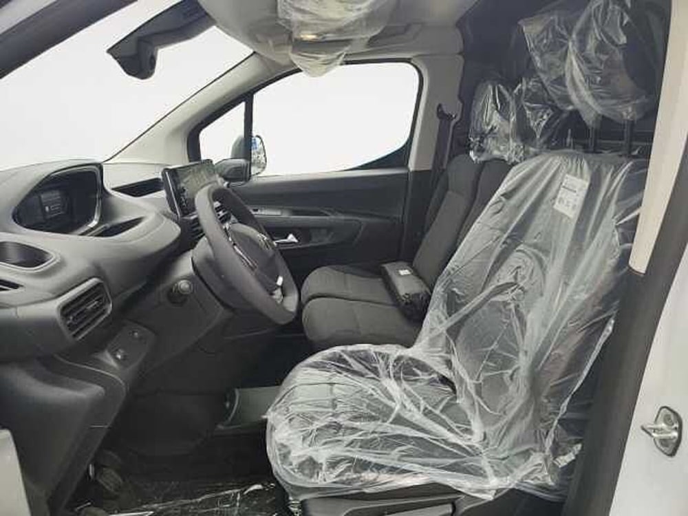 Peugeot Partner Furgone nuova a Treviso (11)