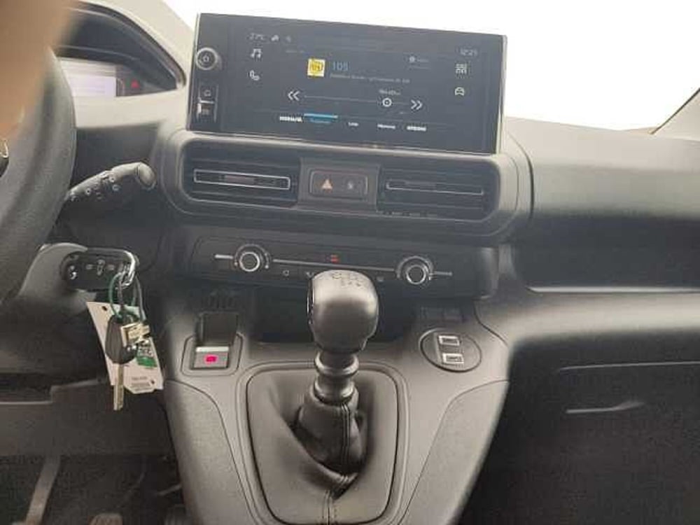 Peugeot Partner Furgone nuova a Treviso (8)