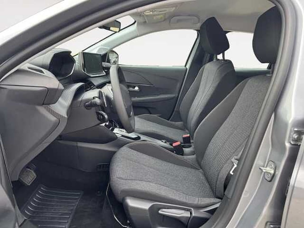 Peugeot 208 nuova a Treviso (11)