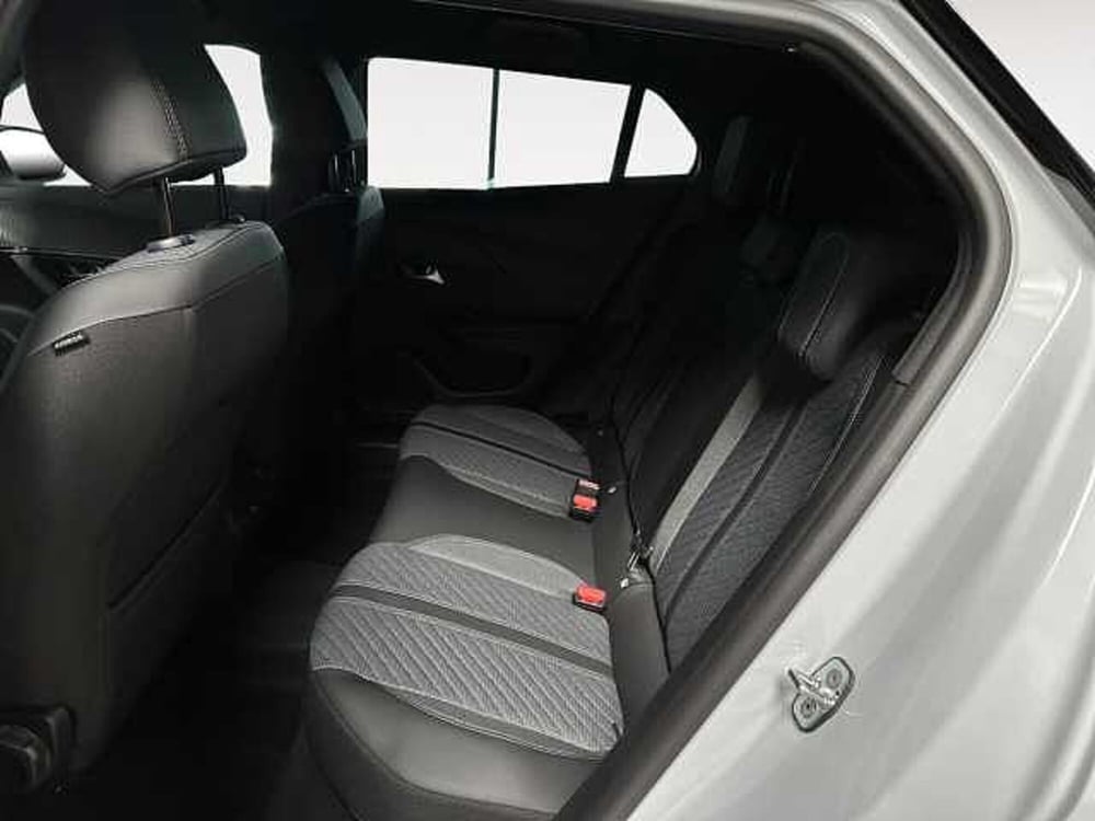 Peugeot 2008 nuova a Treviso (12)