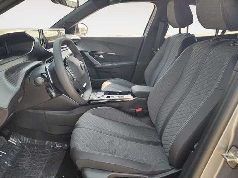 Peugeot 2008 nuova a Treviso (11)