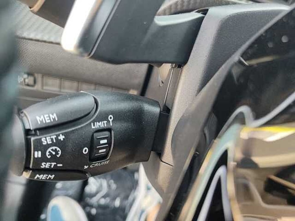 Peugeot 2008 nuova a Treviso (19)