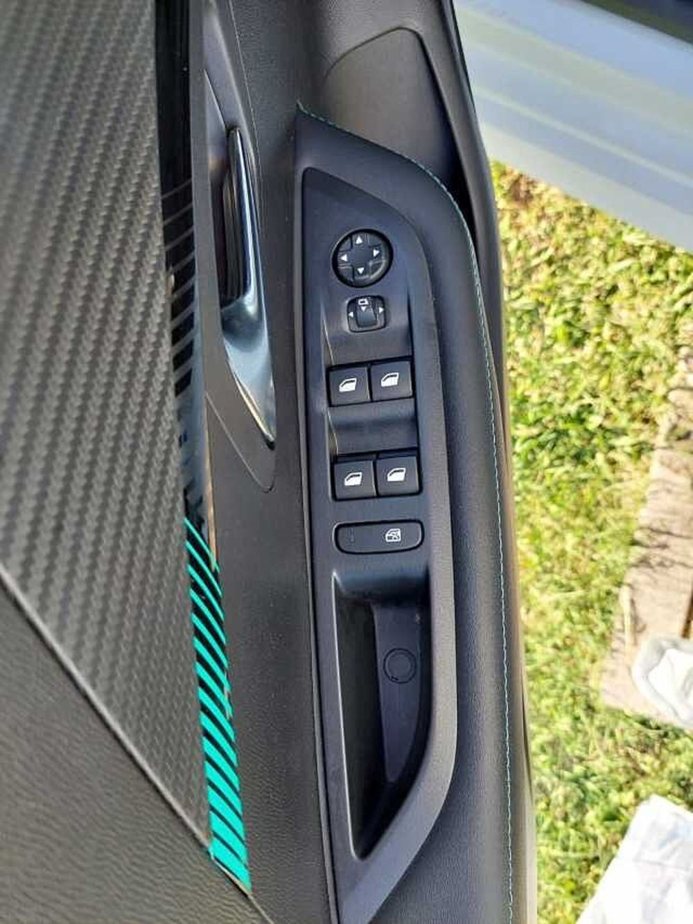 Peugeot 208 usata a Treviso (8)