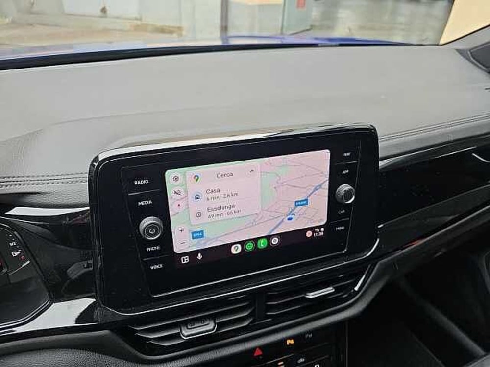 Volkswagen T-Roc usata a Lecco (20)