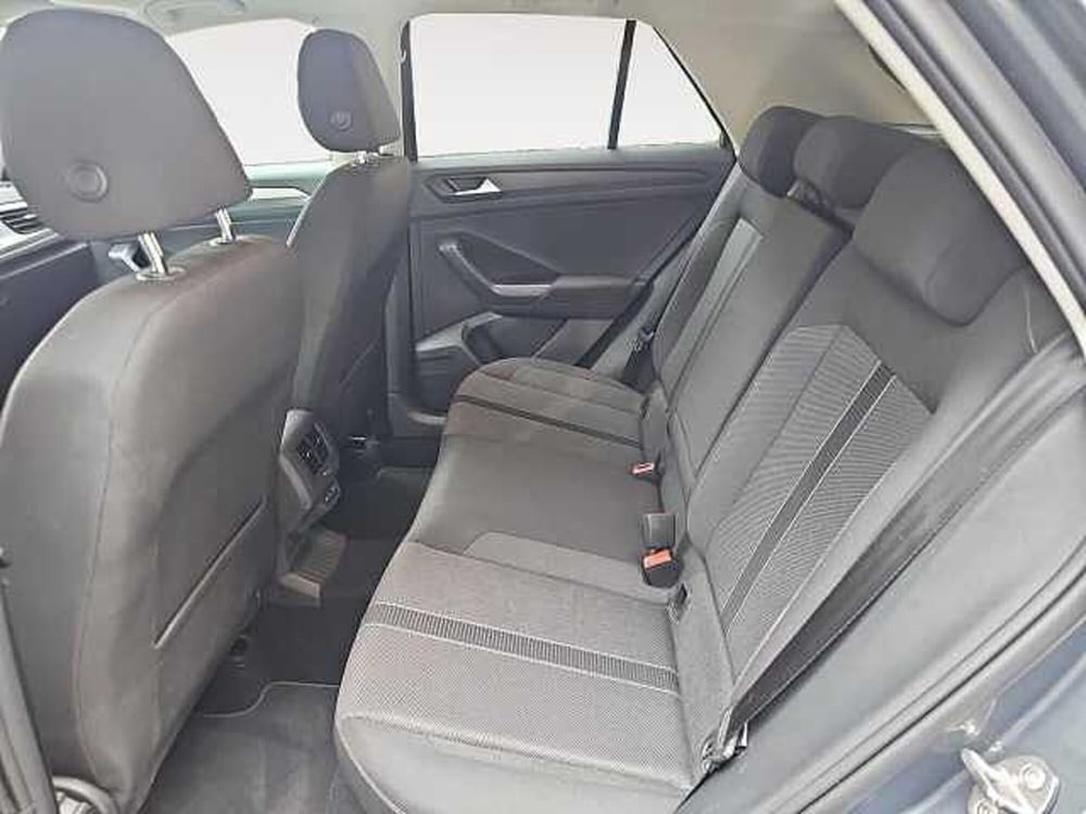 Volkswagen T-Roc usata a Lecco (13)