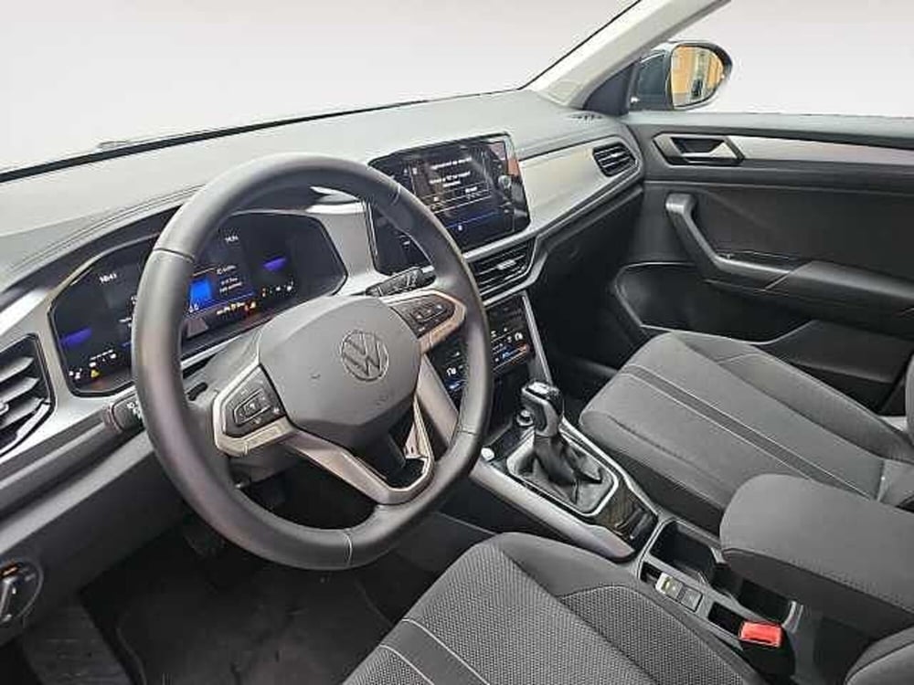 Volkswagen T-Roc usata a Lecco (15)