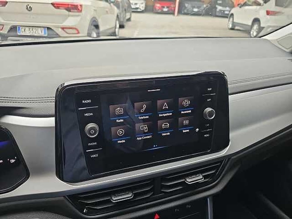 Volkswagen T-Roc usata a Lecco (18)
