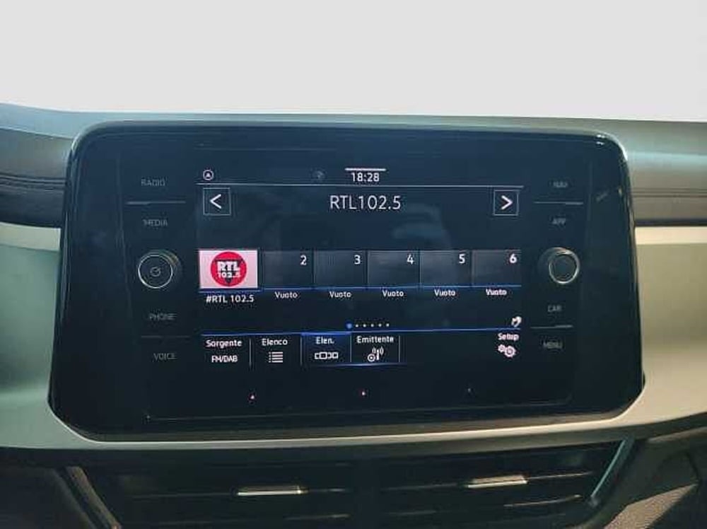 Volkswagen T-Roc nuova a Como (14)