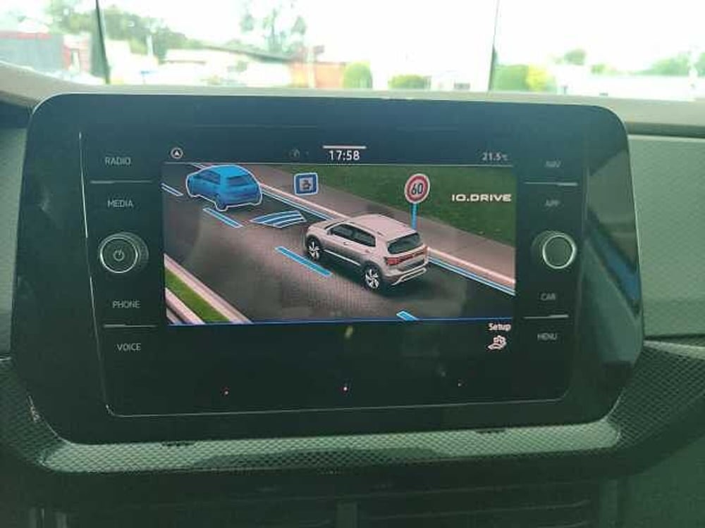 Volkswagen T-Cross nuova a Como (18)
