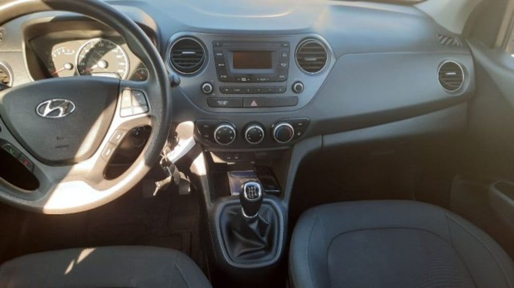 Hyundai i10 usata a Bologna (8)