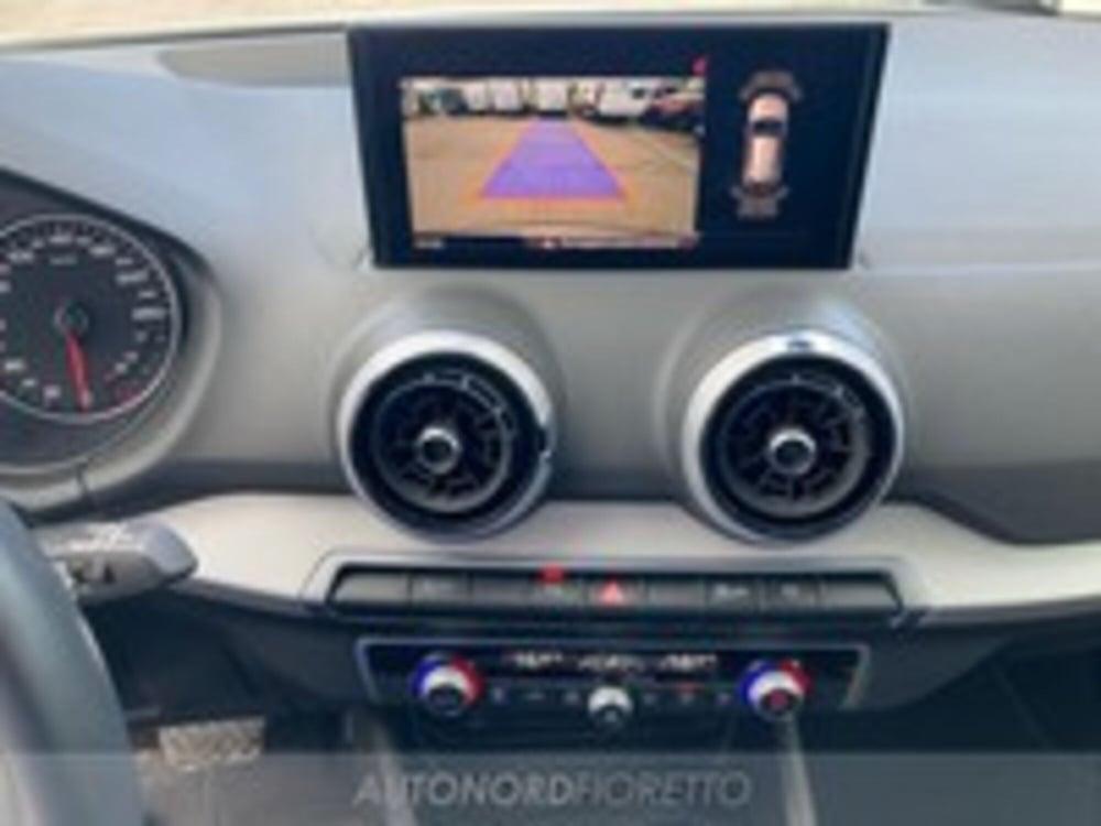 Audi Q2 usata a Udine (13)