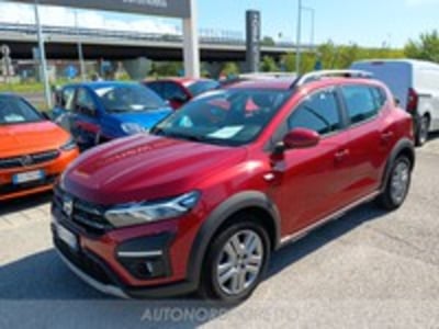 Dacia Sandero Stepway 1.0 TCe 90 CV Comfort SL DaciaPlus del 2022 usata a Reana del Rojale