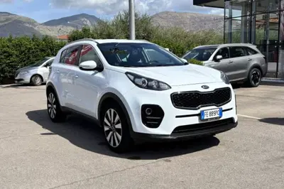 Kia Sportage 1.7 CRDI 2WD Cool del 2016 usata a Fondi