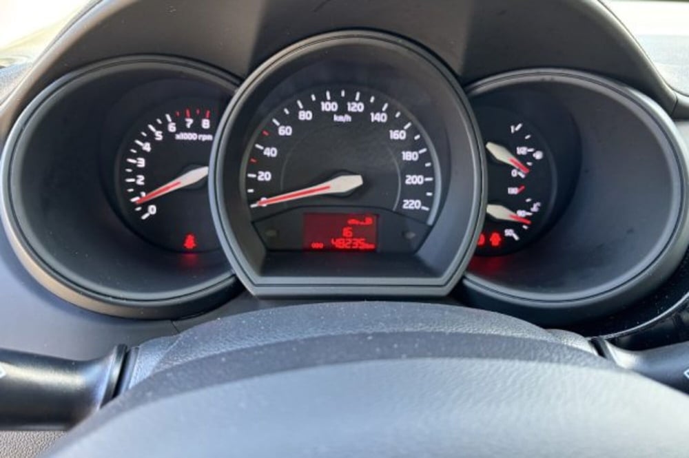 Kia Rio usata a Latina (13)