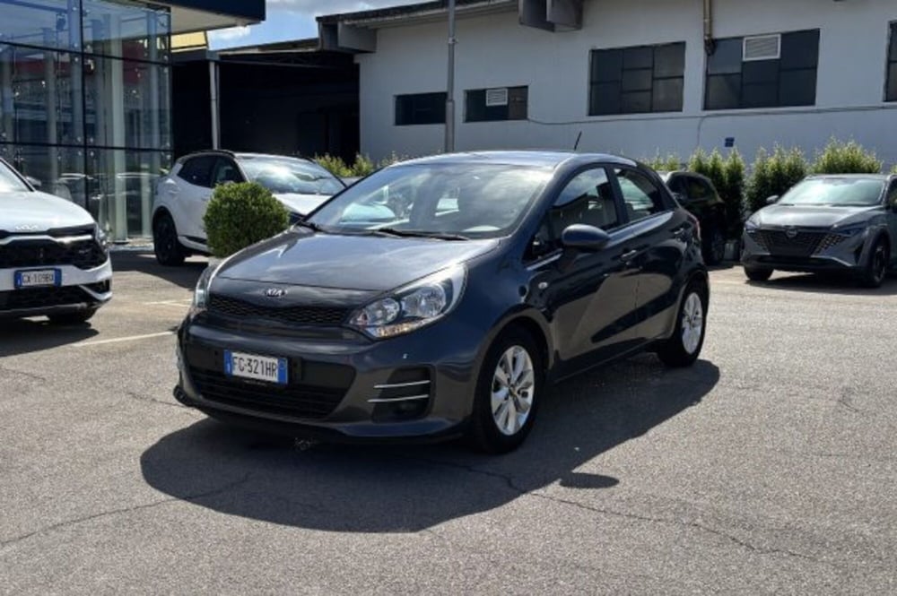 Kia Rio usata a Latina (3)