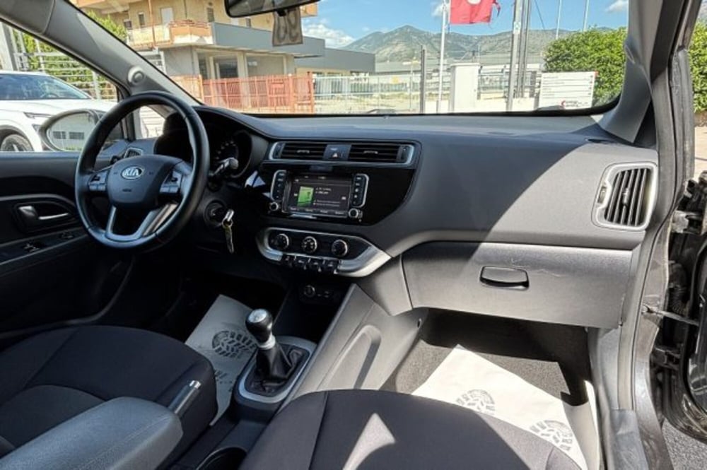 Kia Rio usata a Latina (9)