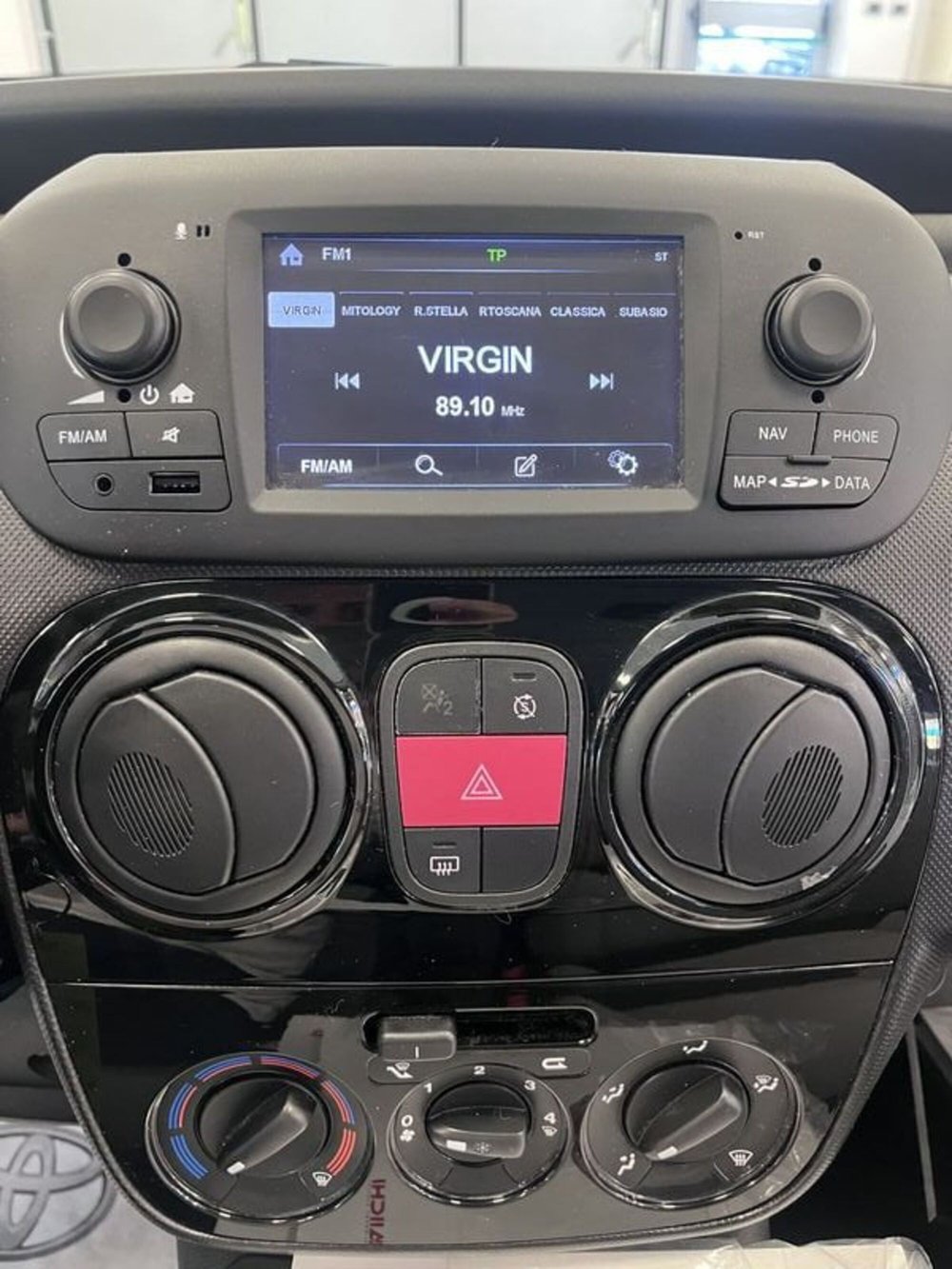 Fiat QUBO usata a Prato (11)