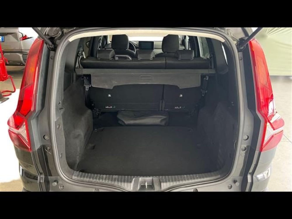 Dacia Jogger usata a Firenze (9)