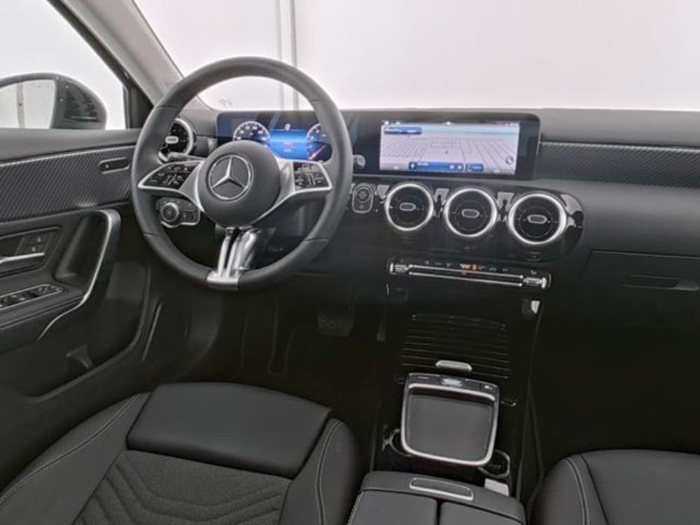 Mercedes-Benz Classe A usata a Milano (7)