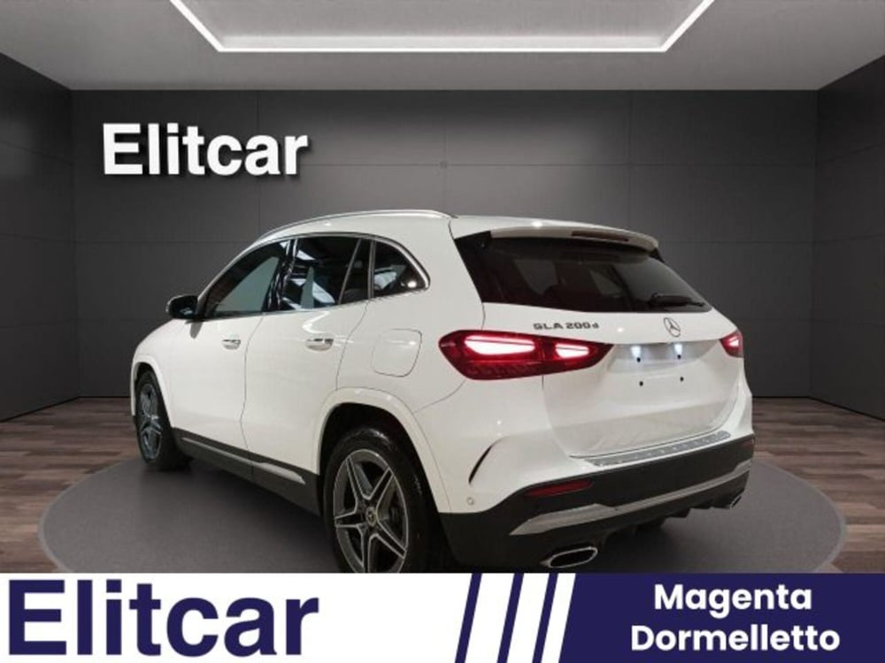 Mercedes-Benz GLA SUV usata a Novara (6)