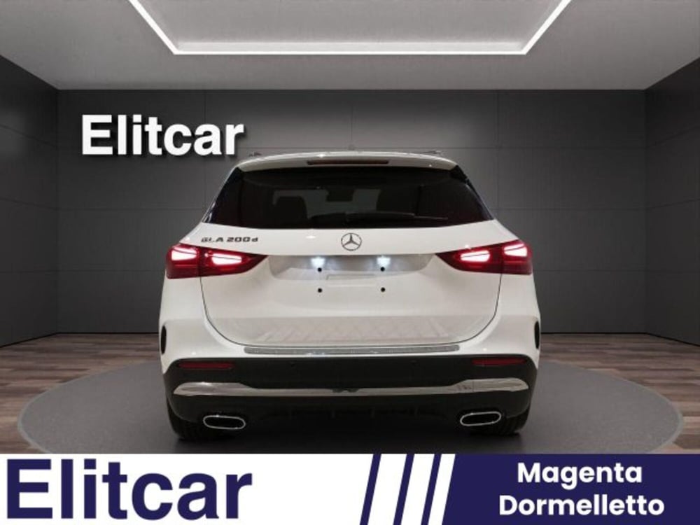 Mercedes-Benz GLA SUV usata a Novara (9)