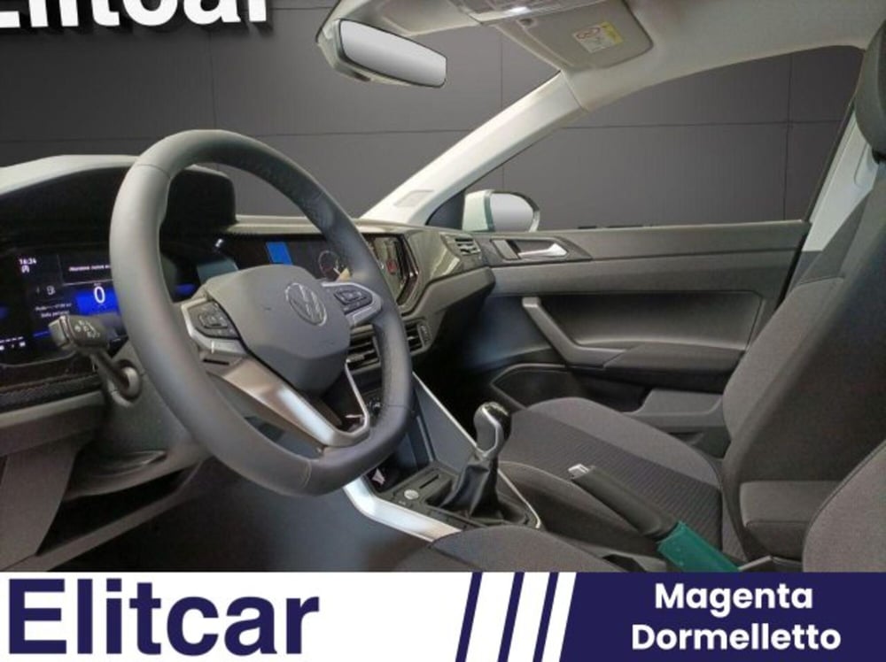Volkswagen Taigo nuova a Novara (13)